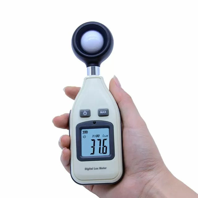 BENETECH LUX METER