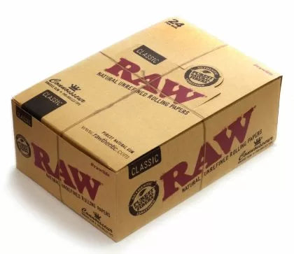 ? RAW Classic Connoisseur Rolling Papers KS Size – хартийки с филтри в комплект
